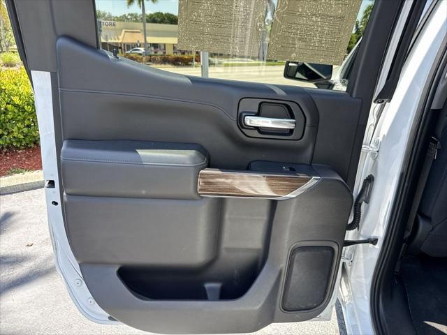 Photo of 2020 Iridescent Pearl Tricoat Chevrolet Silverado 1500