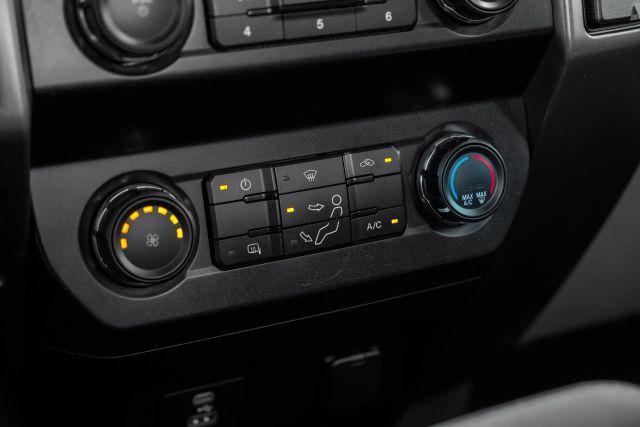 Photo of 2022 White Ford F-450