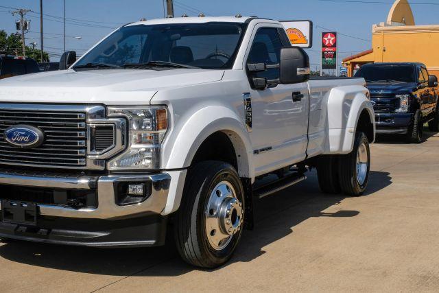Photo of 2022 White Ford F-450