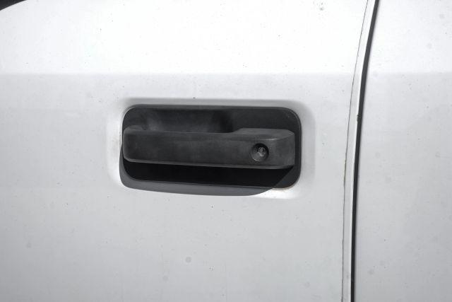 Photo of 2022 White Ford F-450