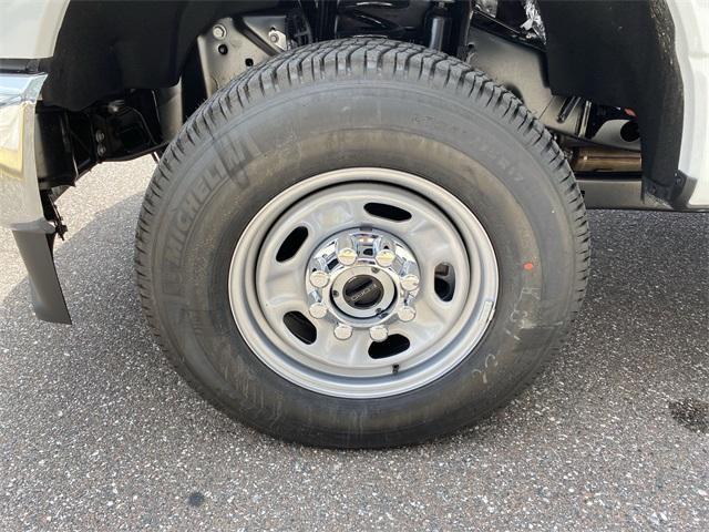 Photo of 2025 Oxford White Ford F-250