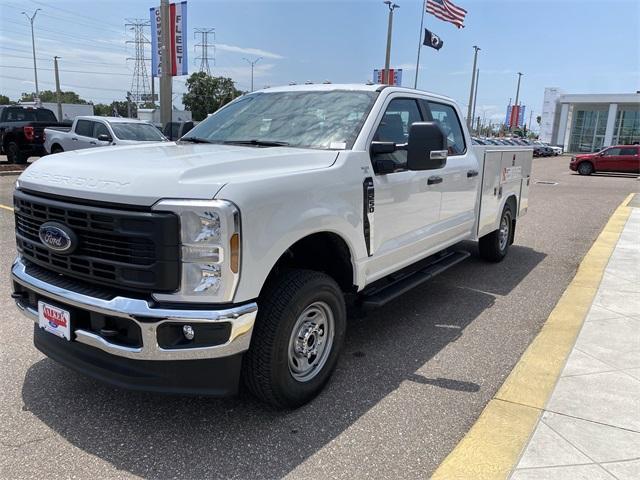 Photo of 2025 Oxford White Ford F-250