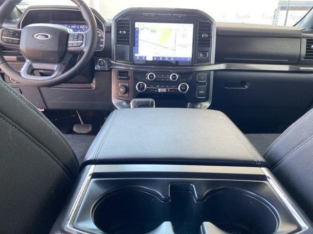 Photo of 2023 Hot Pepper Red Metallic Tinted Clearcoat Ford F-150