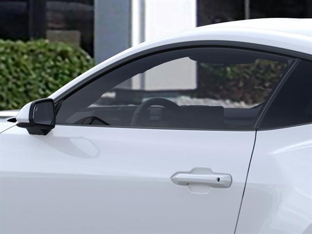 Photo of 2025 Oxford White Ford Mustang