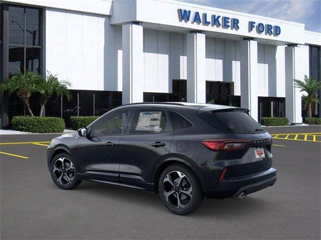 Photo of 2025 Black Metallic Ford Escape