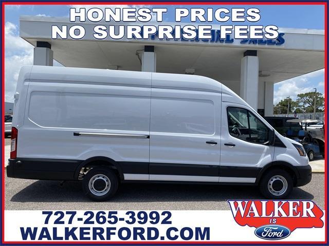Photo of 2025 Oxford White Ford Transit-250
