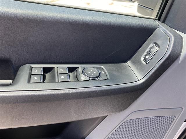 Photo of 2025 Oxford White Ford F-250