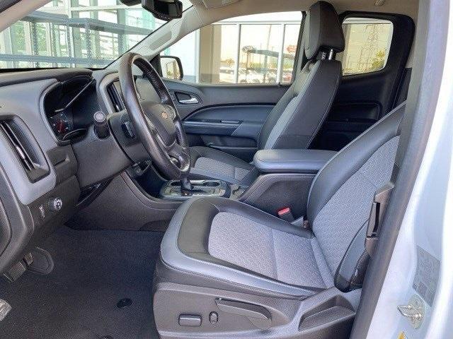 Photo of 2019 Summit White Chevrolet Colorado