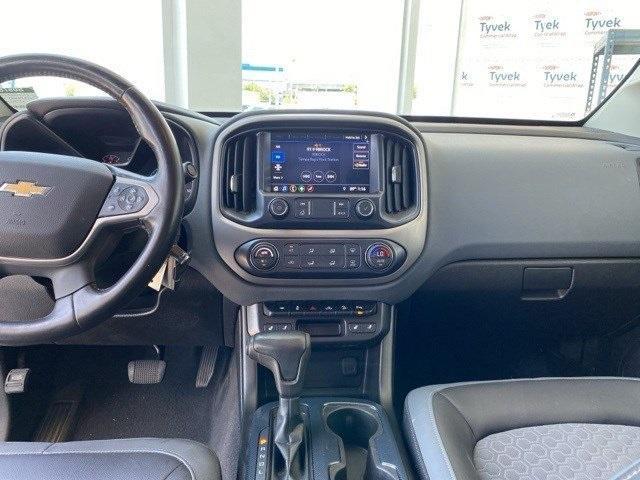 Photo of 2019 Summit White Chevrolet Colorado