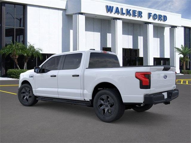 Photo of 2025 Oxford White Ford F-150 Lightning