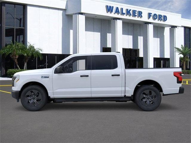 Photo of 2025 Oxford White Ford F-150 Lightning