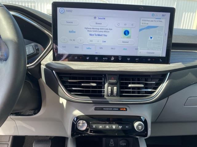Photo of 2024 Iconic Silver Metallic Ford Escape