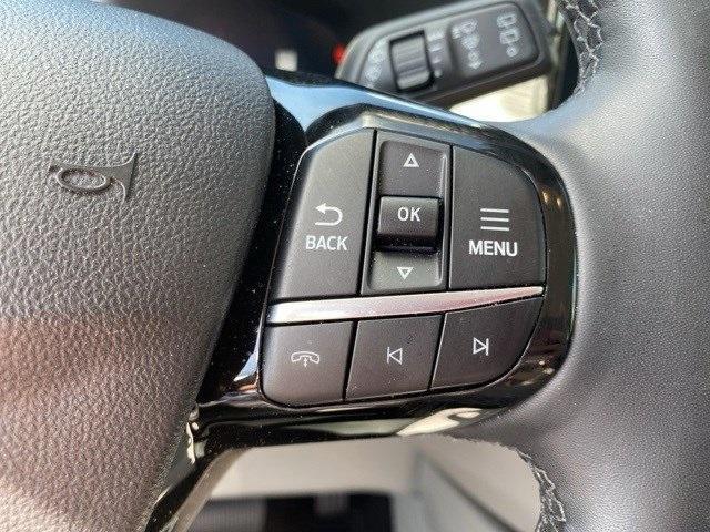 Photo of 2024 Iconic Silver Metallic Ford Escape