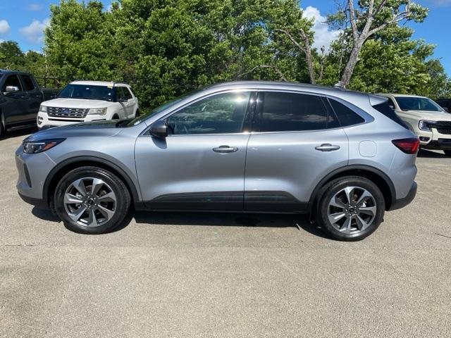 Photo of 2024 Iconic Silver Metallic Ford Escape