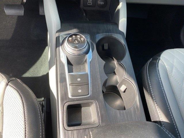 Photo of 2024 Iconic Silver Metallic Ford Escape