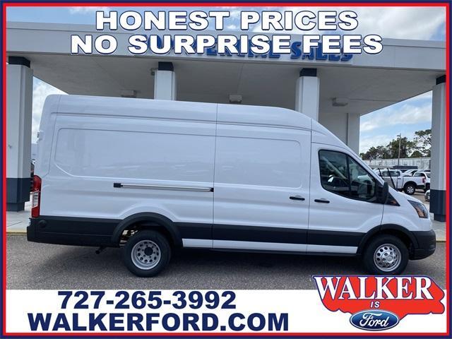 Photo of 2025 Oxford White Ford Transit-350
