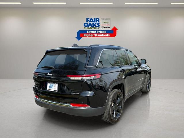 Photo of 2024 Diamond Black Jeep Grand Cherokee