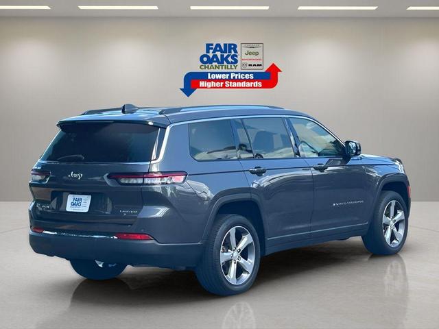 Photo of 2022 Metallic Jeep Grand Cherokee L