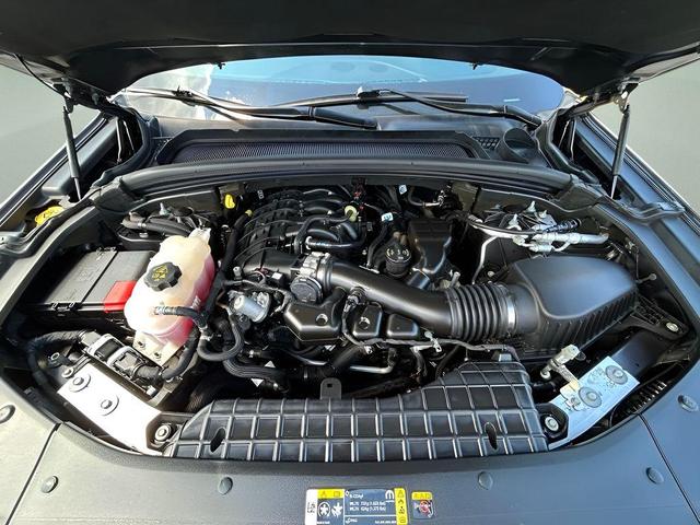 Photo of 2022 Metallic Jeep Grand Cherokee L