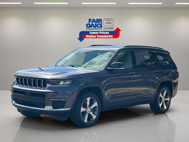 Photo of 2022 Metallic Jeep Grand Cherokee L