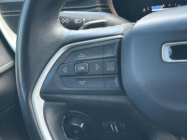 Photo of 2022 Metallic Jeep Grand Cherokee L