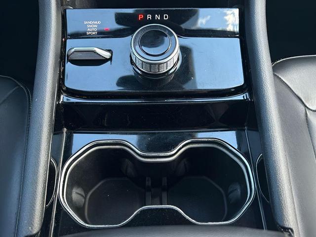 Photo of 2022 Metallic Jeep Grand Cherokee L