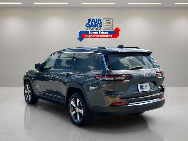 Photo of 2022 Metallic Jeep Grand Cherokee L