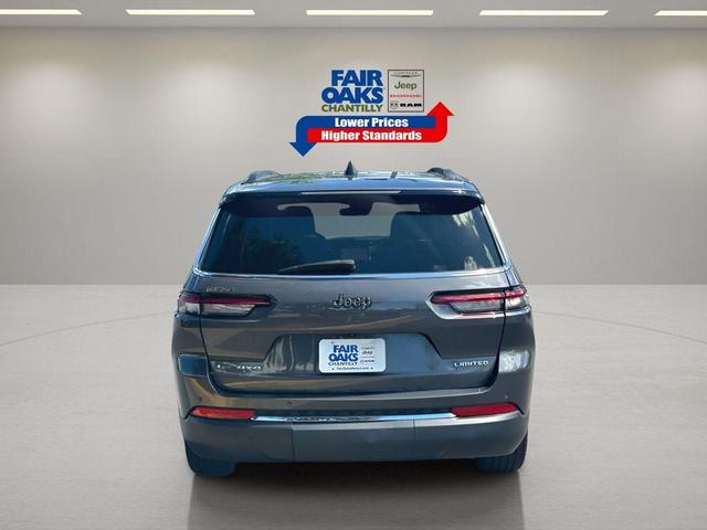 Photo of 2022 Metallic Jeep Grand Cherokee L