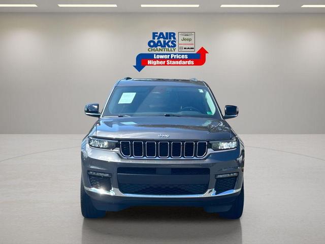 Photo of 2022 Metallic Jeep Grand Cherokee L