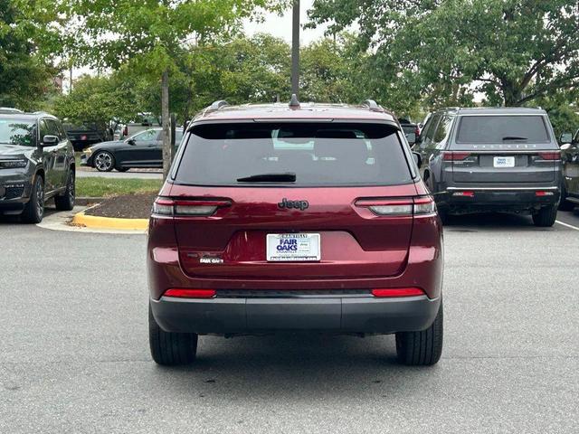 Photo of 2022 Velvet Red Pearlcoat Jeep Grand Cherokee L