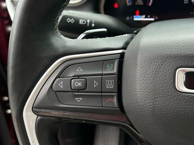 Photo of 2022 Velvet Red Pearlcoat Jeep Grand Cherokee L