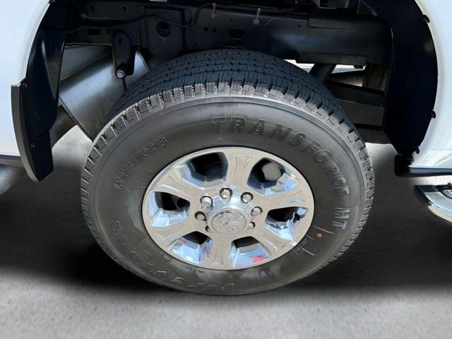 Photo of 2024 Bright White Clearcoat RAM 2500