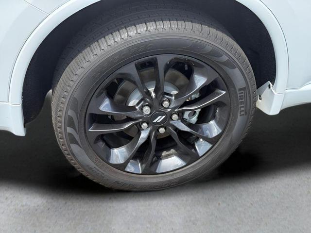 Photo of 2025 White Knuckle Clearcoat Dodge Durango