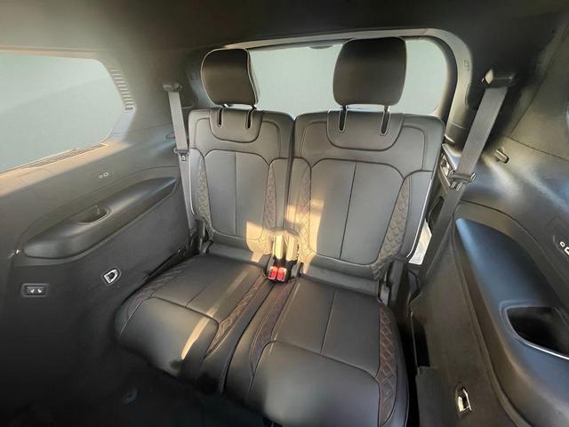 Photo of 2025 Metallic Jeep Grand Cherokee L