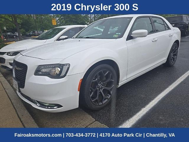 2019 Chrysler 300