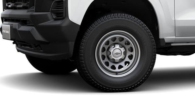 Photo of 2026 Summit White Chevrolet Colorado