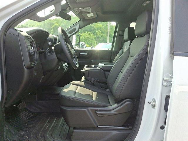 Photo of 2025 Summit White Chevrolet Silverado 2500