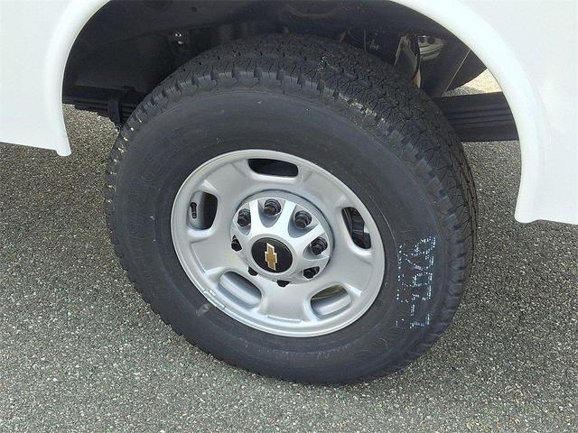 Photo of 2025 Summit White Chevrolet Silverado 2500
