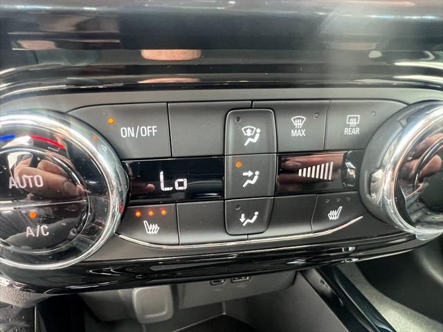 Photo of 2025 Mosaic Black Metallic Chevrolet Trax