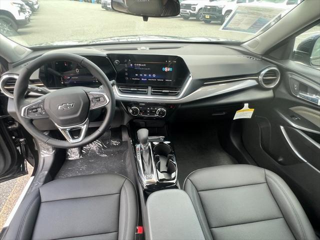 Photo of 2025 Mosaic Black Metallic Chevrolet Trax