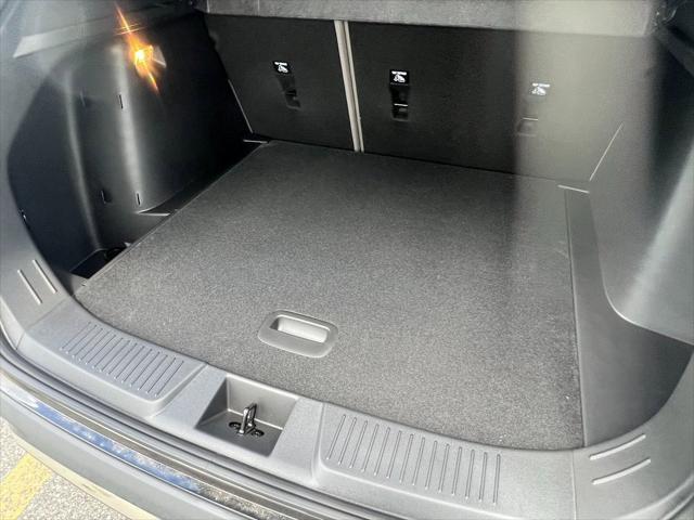 Photo of 2025 Mosaic Black Metallic Chevrolet Trax
