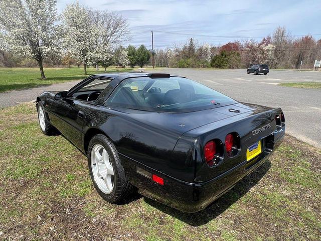 Photo of 1995 Black Chevrolet Corvette