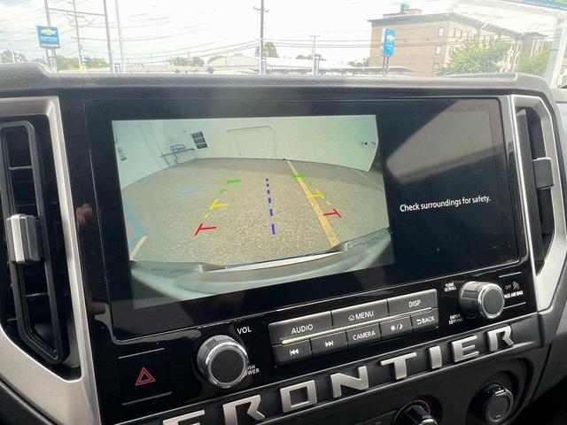 Photo of 2025 Glacier White Nissan Frontier
