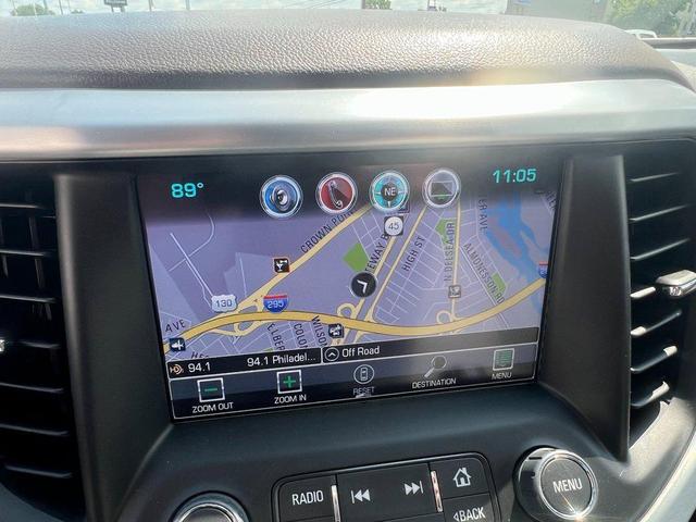Photo of 2017 White Frost Tricoat GMC Acadia