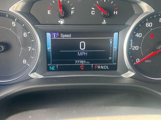 Photo of 2017 White Frost Tricoat GMC Acadia