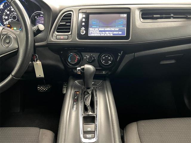 Photo of 2020 Platinum White Pearl Honda HR-V