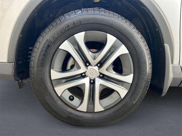 Photo of 2018 Silver Sky Metallic Toyota RAV4