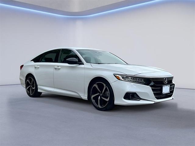 Photo of 2022 Platinum White Pearl Honda Accord