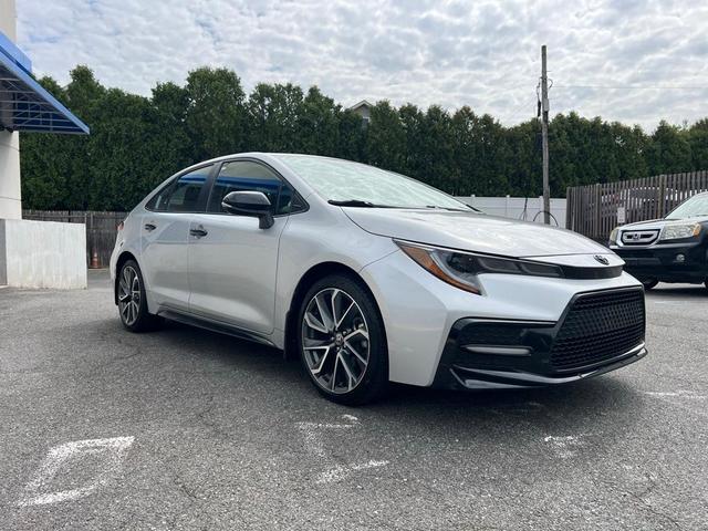 Photo of 2022 Classic Silver Metallic Toyota Corolla
