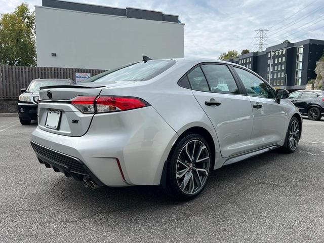 Photo of 2022 Classic Silver Metallic Toyota Corolla